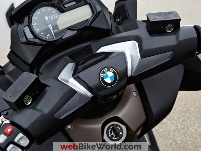 Bmw deals scooter 1000cc