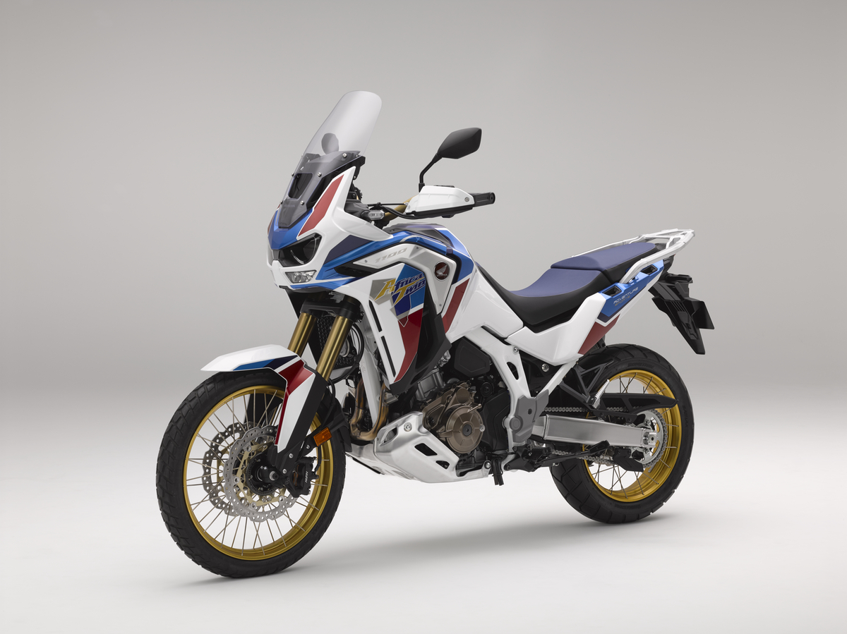 2020 Honda Africa Twin Adventure Sports ES DCT Review (18 Fast Facts)