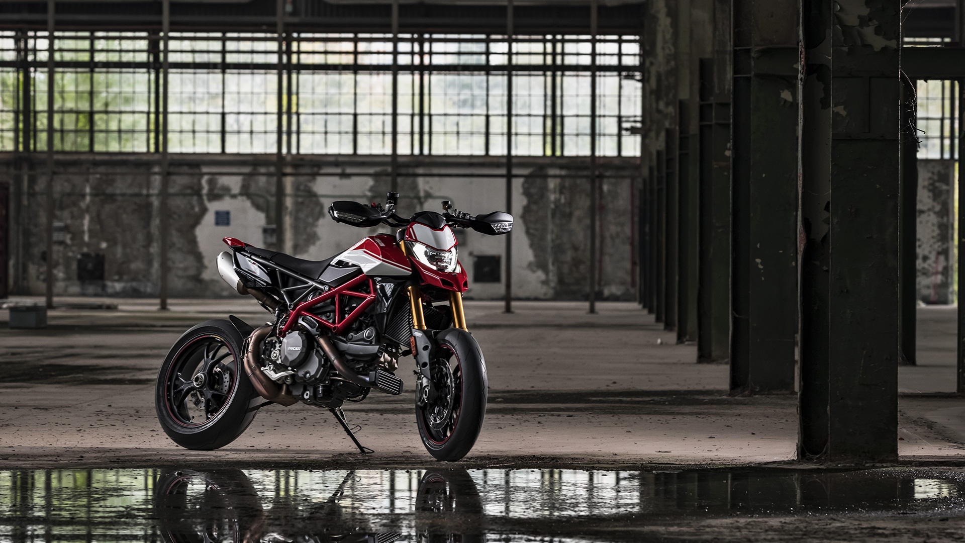 ducati hypermotard 1100 wallpaper