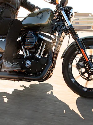 harley iron 881