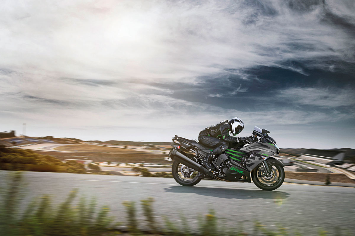 2021 Kawasaki Ninja ZX-14R [Specs, Features, Photos] | wBW