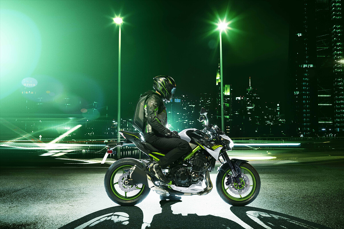 2021 Kawasaki Z900 ABS Buyer's Guide: Specs, Photos, Price