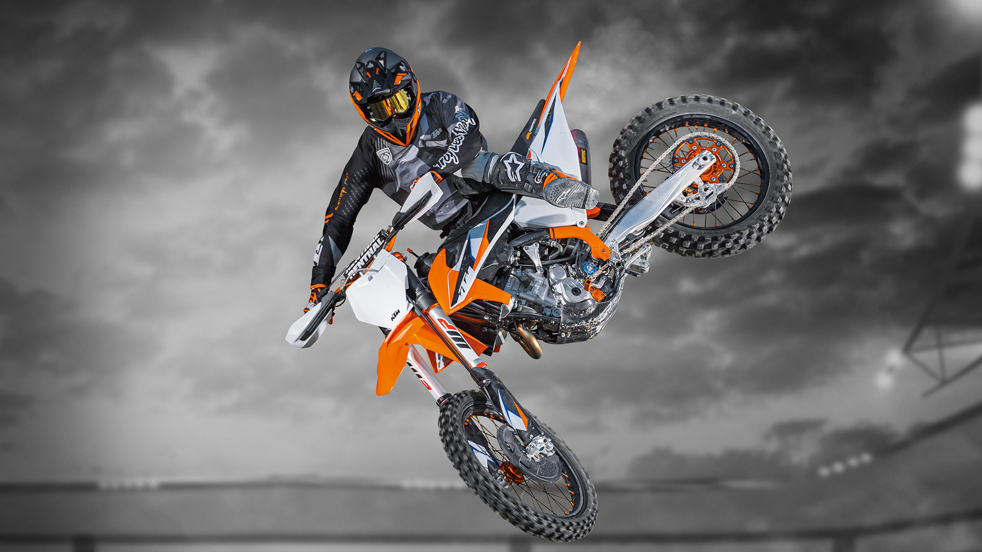 Ktm 250 dirt bike deals 4 stroke