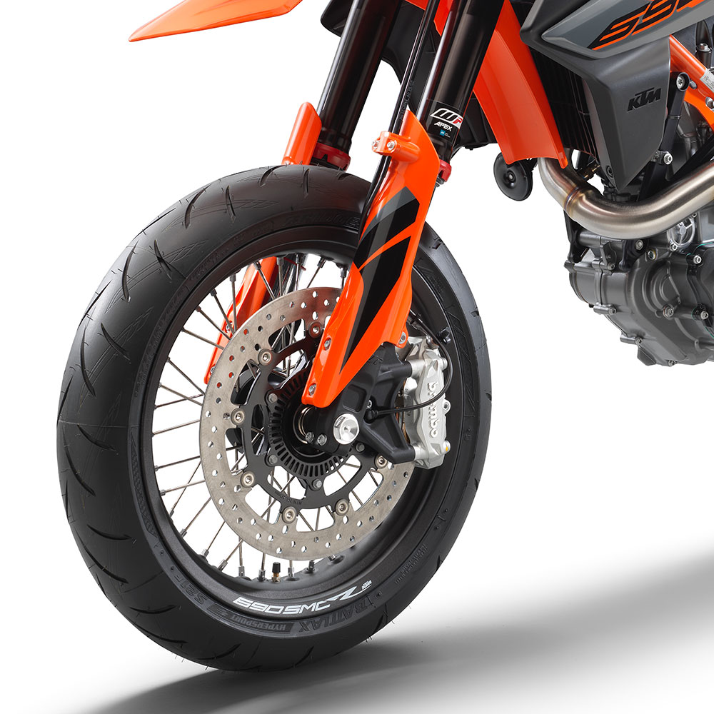 2021 KTM 690 SMC R [Specs, Features, Photos] | wBW