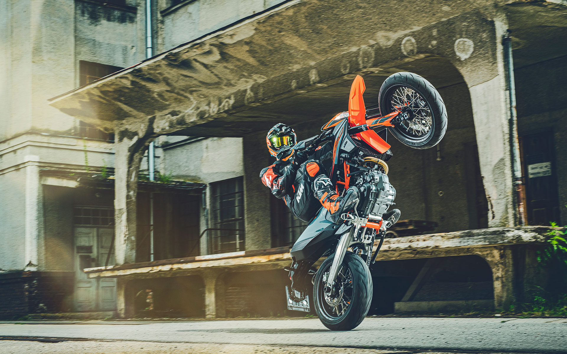 Ktm 690 smc r deals 2021 price