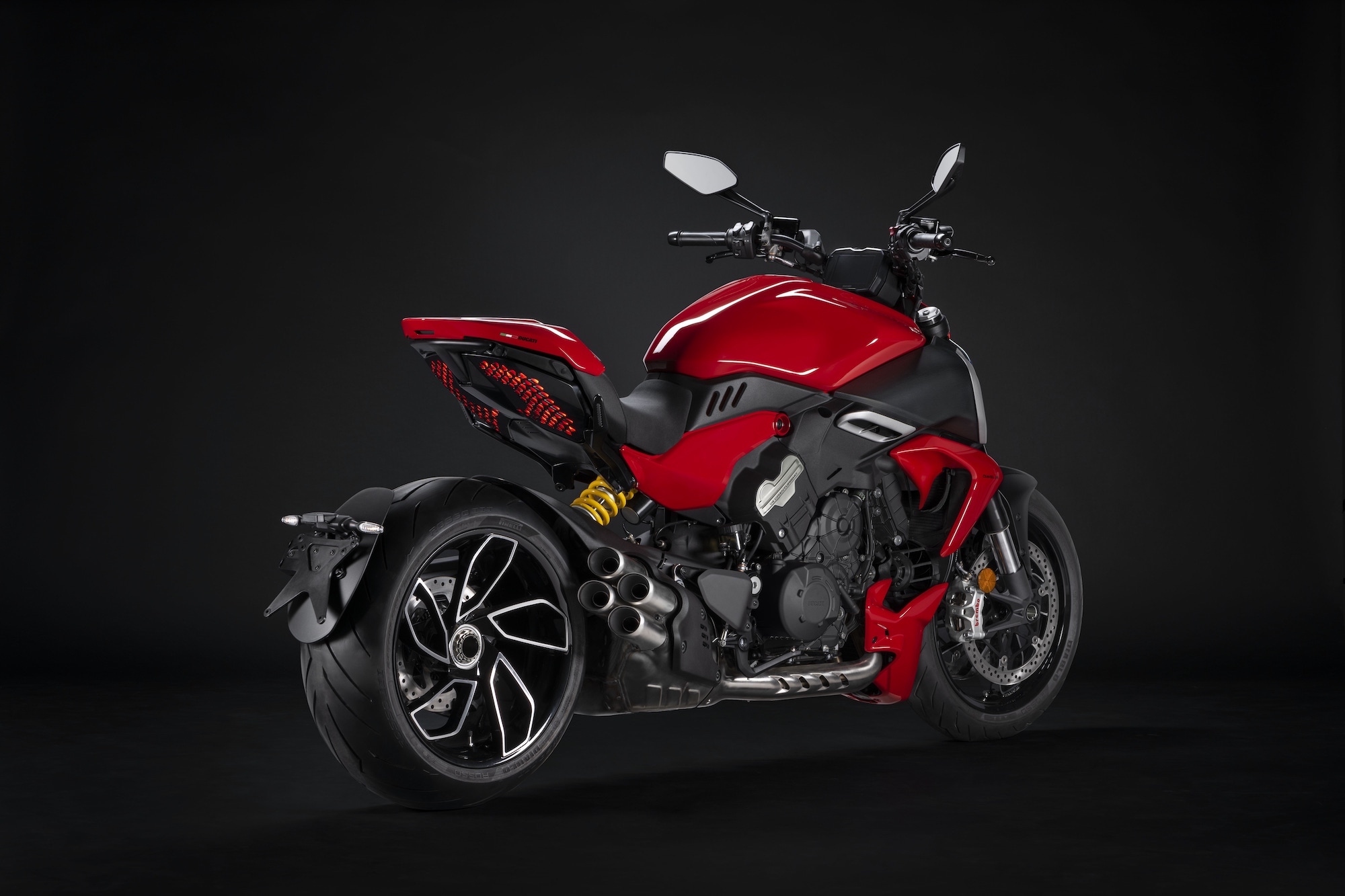 New Diavel V4 Ducati - Dare to be Bold