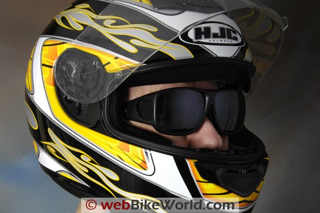 Determine Your Head Size for Fitting Motorcycle Sunglasses