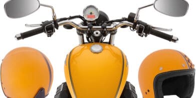 Moto Guzzi V9 Roamer and matching jet helmet