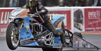 Ian King & 'Gulf Oil Top Fuel Dragbike' (photo Stefan Boman) 1