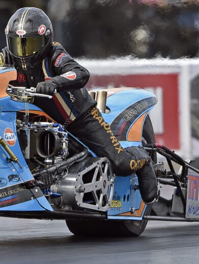 Ian King & 'Gulf Oil Top Fuel Dragbike' (photo Stefan Boman) 1