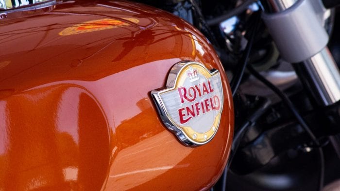 2019 Royal Enfield INT650 gas tank badging.