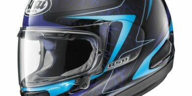 arai quantum x sting helmet