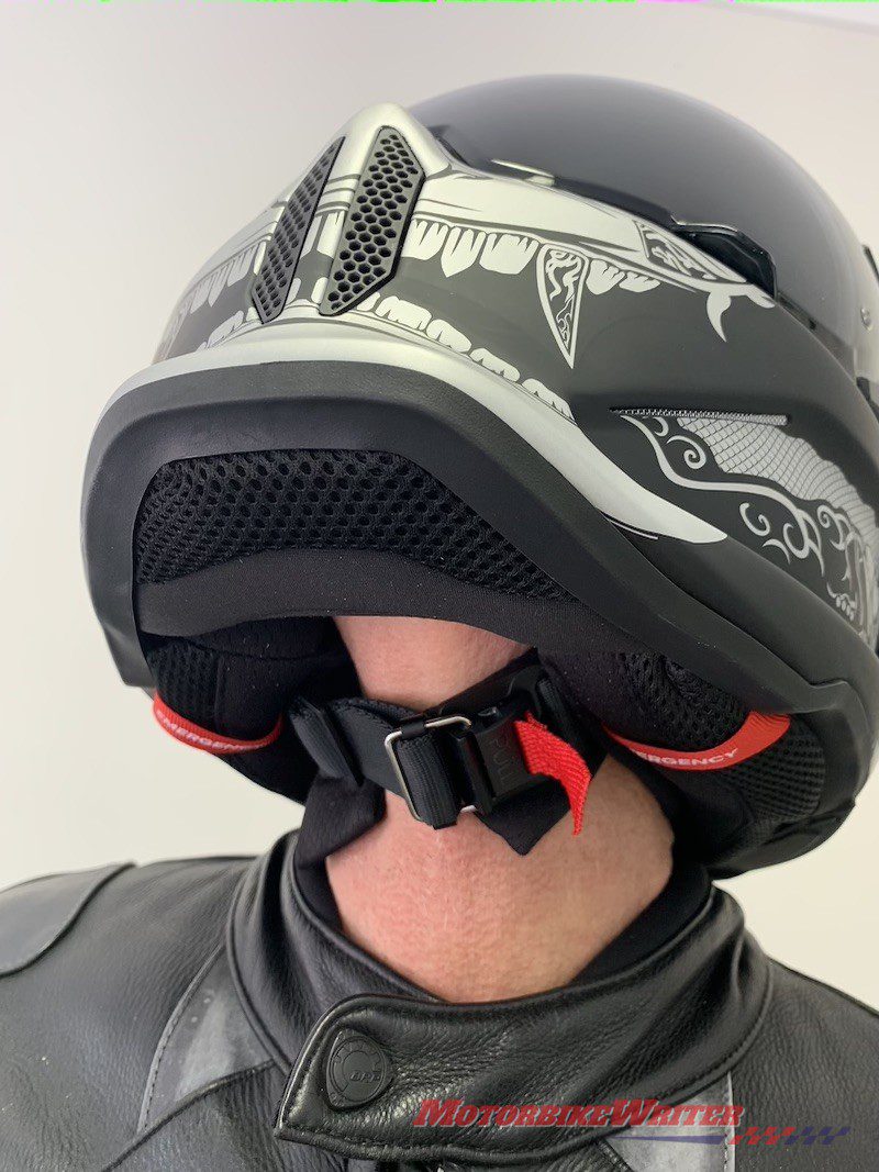 Atlas 2.0 motorcycle helmet review - webBikeWorld