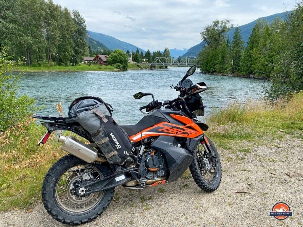 My KTM 790 Adventure outfitted with the Mosko Moto Reckless 80L V3.0 Revolver luggage.