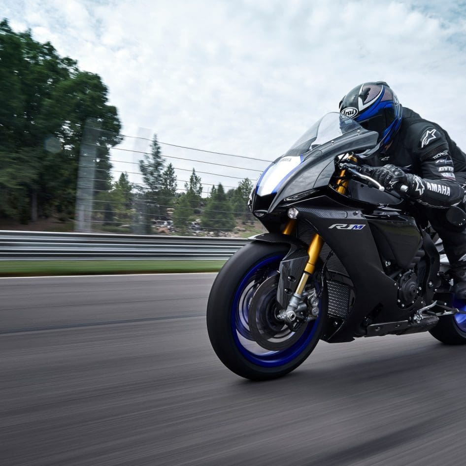 2021 Yamaha Yzf-r1 & R1m [specs, Features, Photos] 