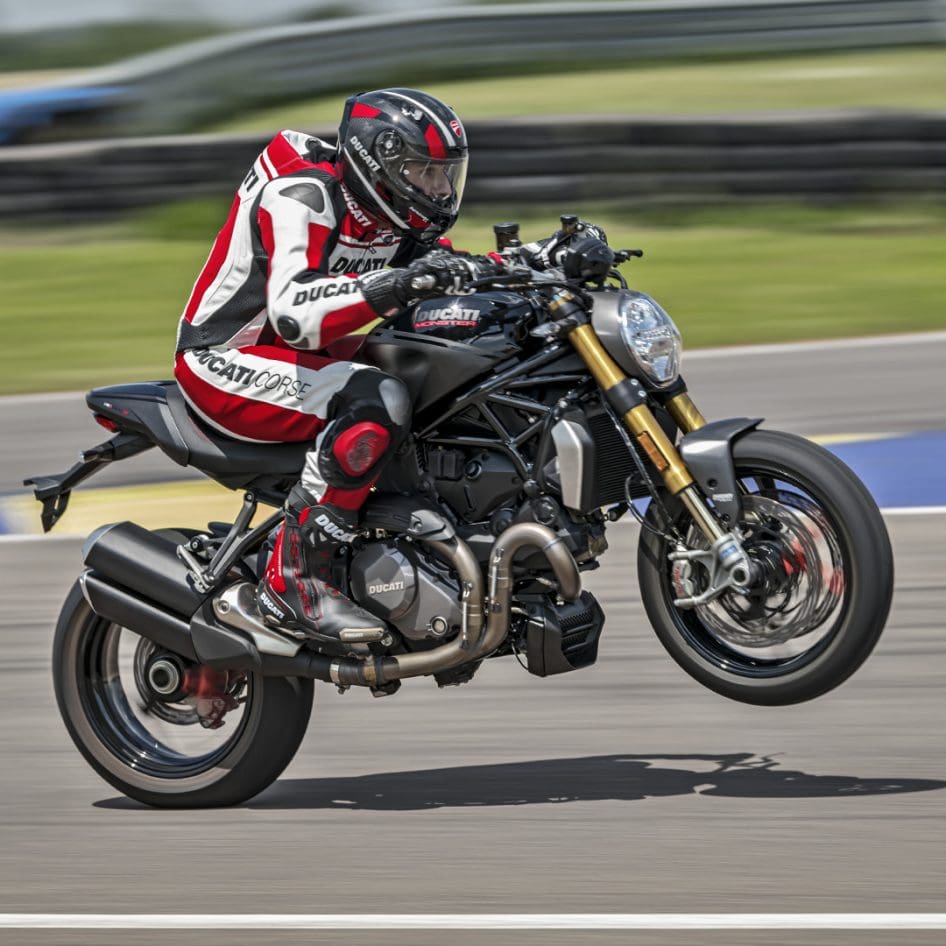 2021 ducati monster 1200 r