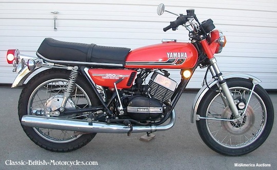 Yamaha old hot sale school bike