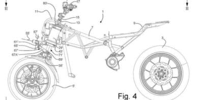 A view of the new patent images surrounding the Aprilia trike prototype