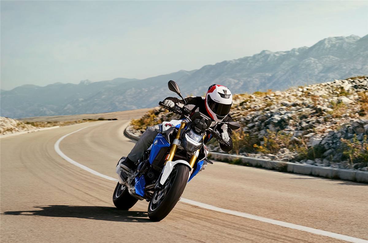 2022 BMW F 900 R [Specs, Features, Photos] | wBW
