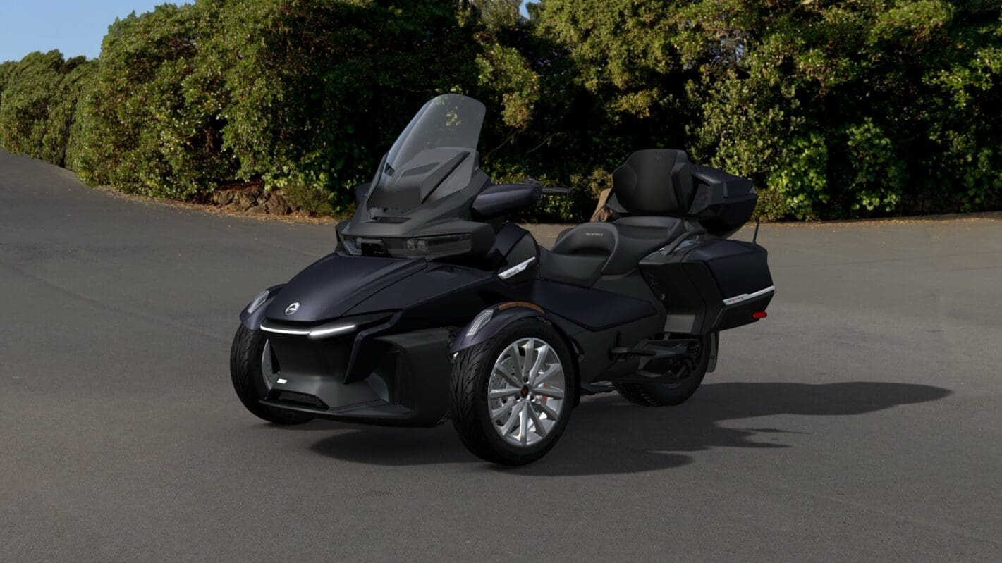 2022 CanAm Spyder RT Sea to Sky [Specs, Features, Photos] wBW