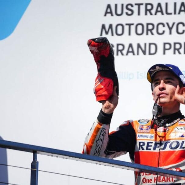 Marc Marquez receiving his award on his 100th pole position - the fourth in MotoGP history to be honoured with the homage. Media sourced from REPSOL Honda's press release.