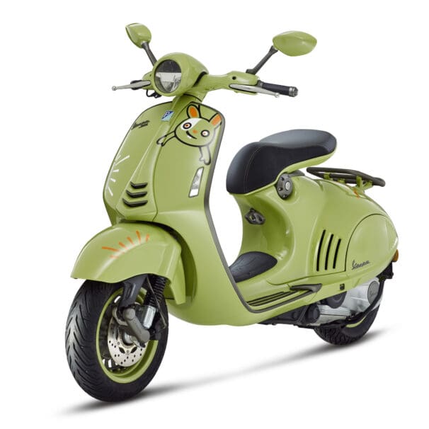 Vespa's 946 10° Anniversario. Media sourced from Vespa's press release.