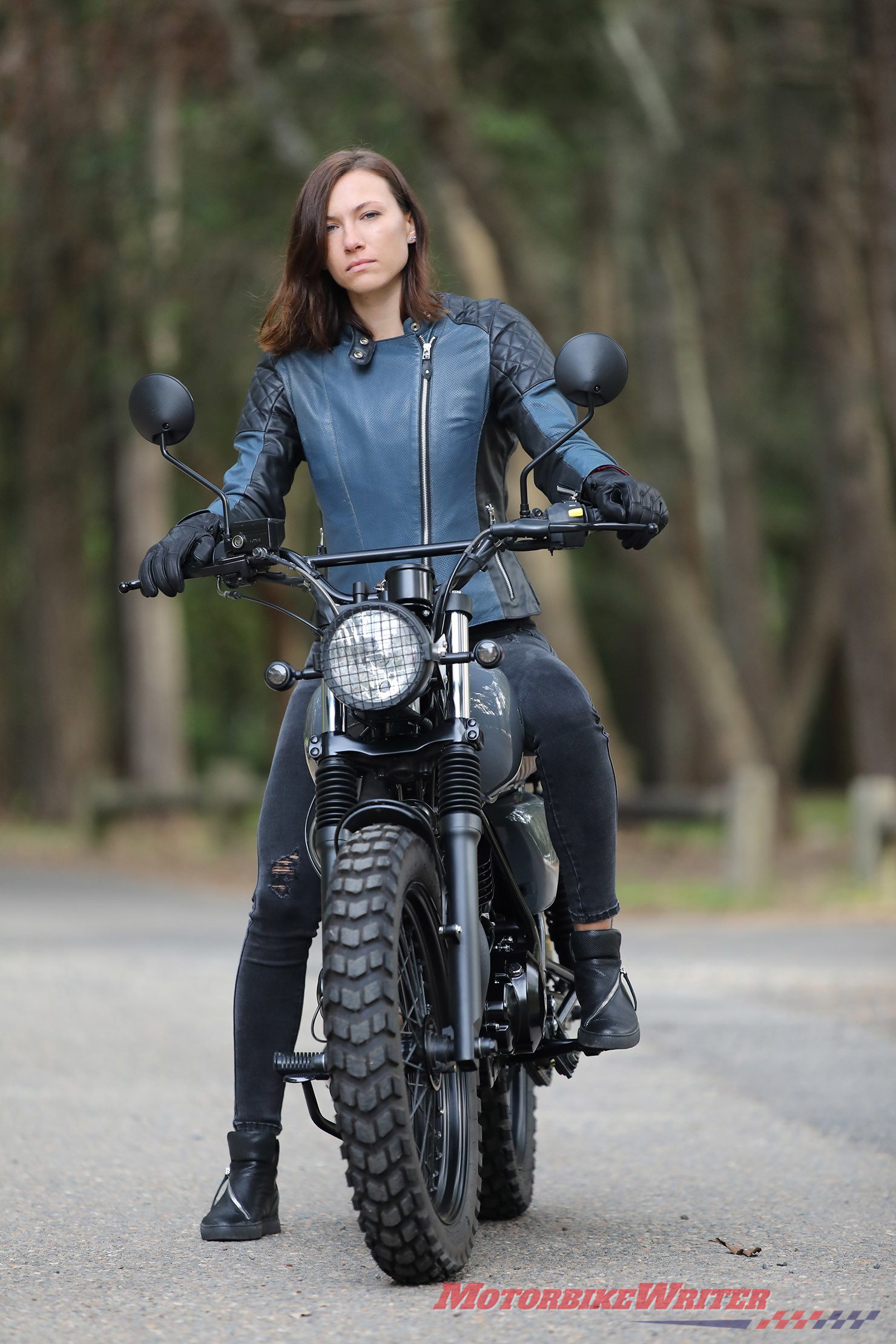 Can female riders wear men's motorcycle gear? (and vice versa
