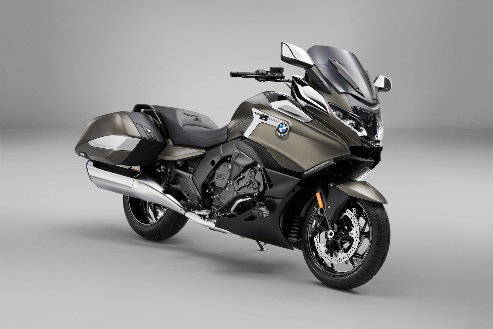 2023 BMW K 1600 B / Midnight [Specs, Features, Photos] – Motos For The Win