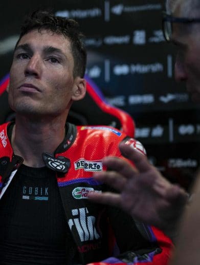 Aprilia’s Aleix Espargaro - a dedicated MotoGP racer who is currently looking at surgery for fibrosis in the arm. Media sourced from Roadracing World.