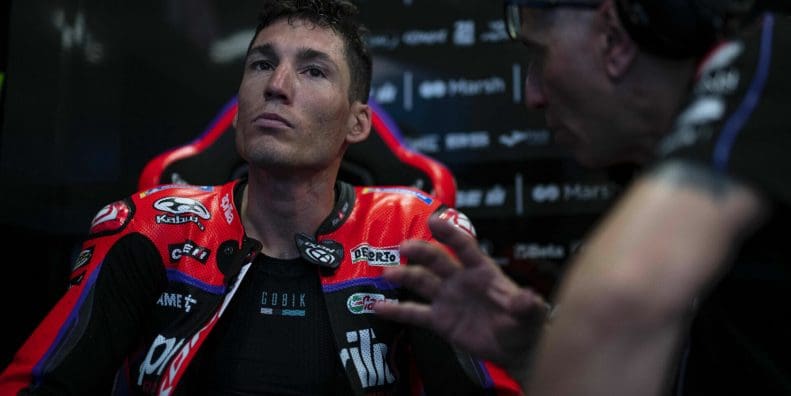 Aprilia’s Aleix Espargaro - a dedicated MotoGP racer who is currently looking at surgery for fibrosis in the arm. Media sourced from Roadracing World.