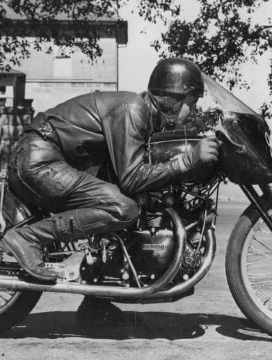 A Vincent bike being put theourhg her paces. Media sourced from the Vintagent.