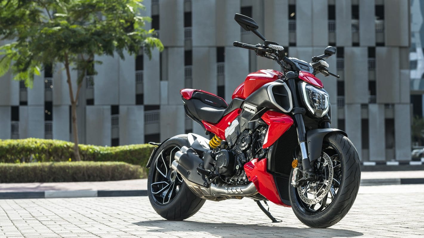 2023 Ducati Diavel V4 [Specs, Features, Photos]