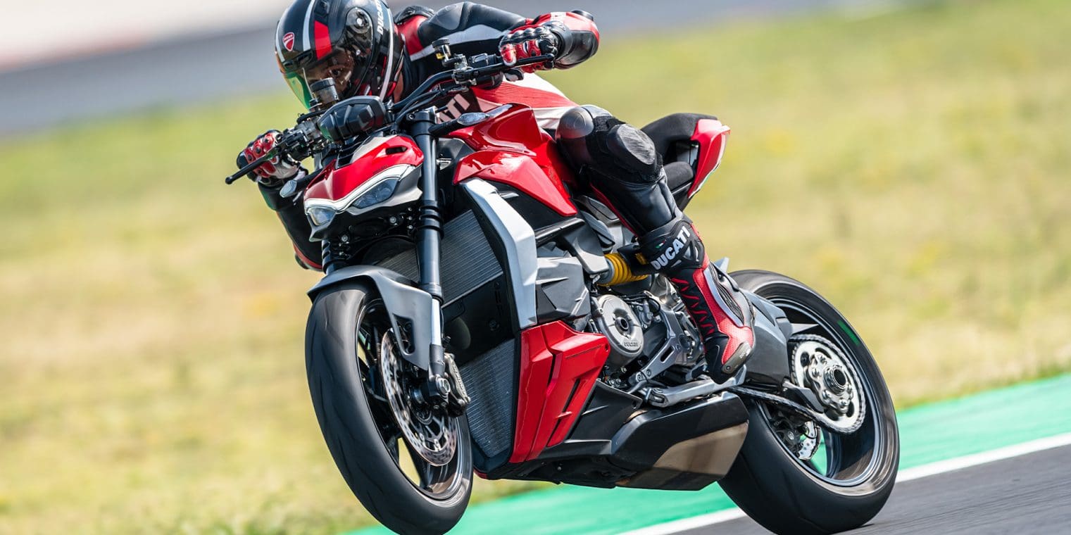 2023 Ducati Streetfighter V2 [Specs, Features, Photos]