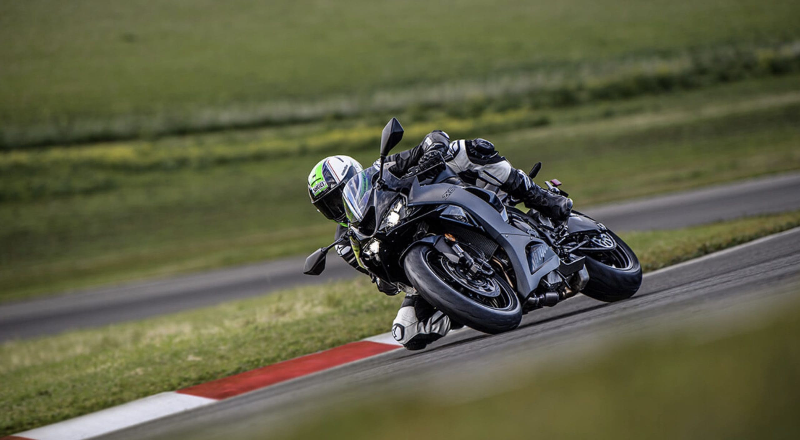 Kawasaki's 2024 ZX-6R. Media sourced from Kawasaki.