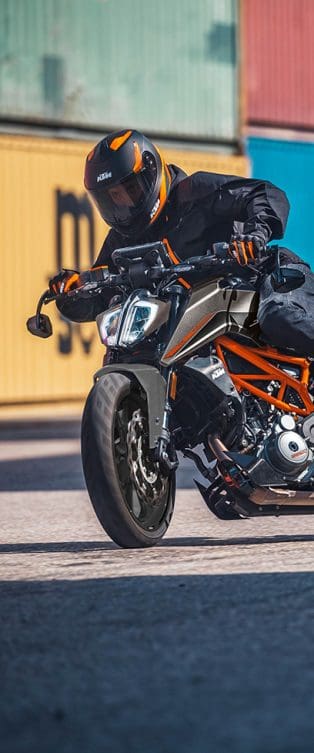 2023 KTM 390 Duke [Specs, Features, Photos]