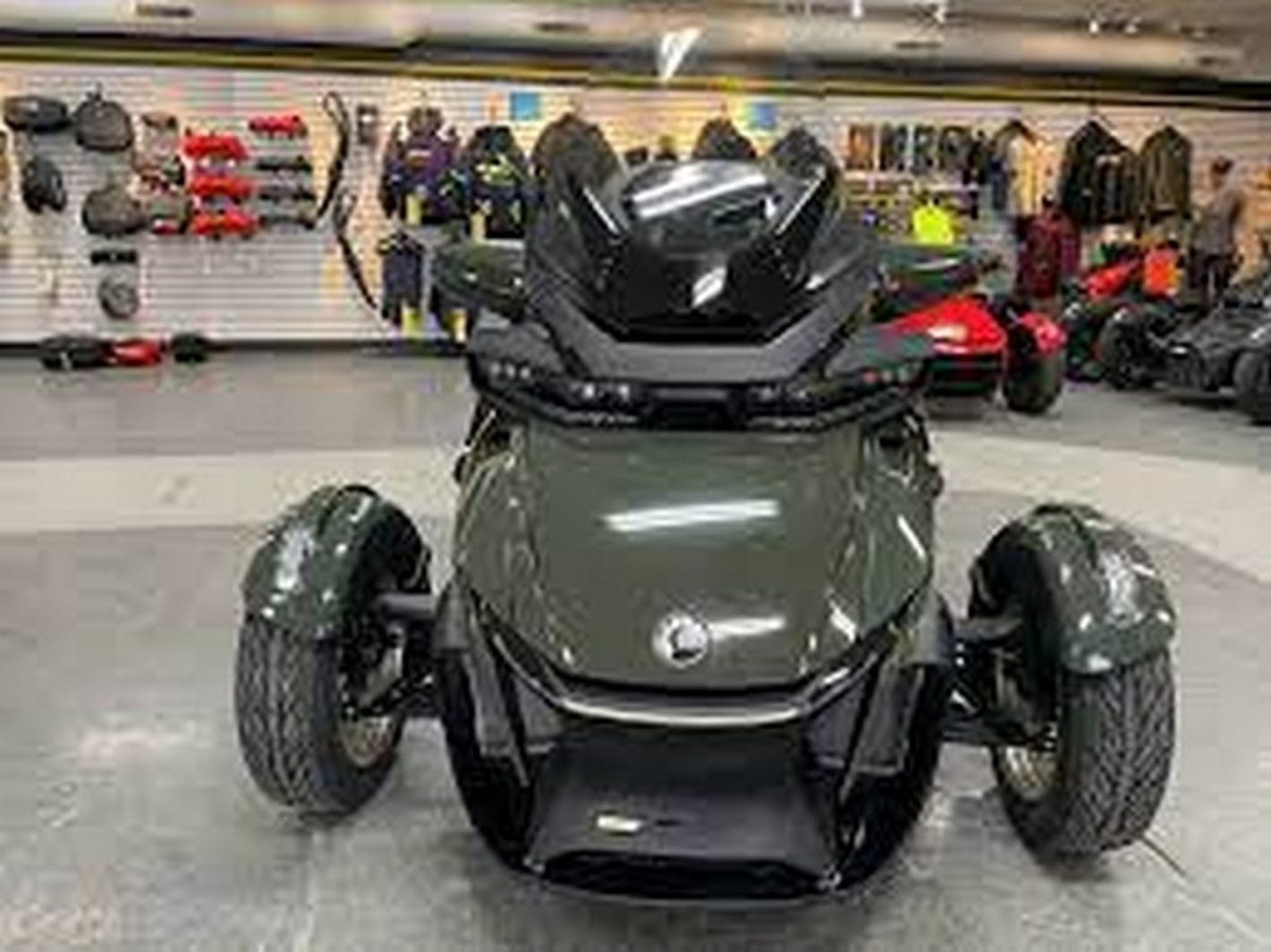 2023 Can-Am Spyder RT Limited / Sea-to-Sky [Specs, Features, Photos]