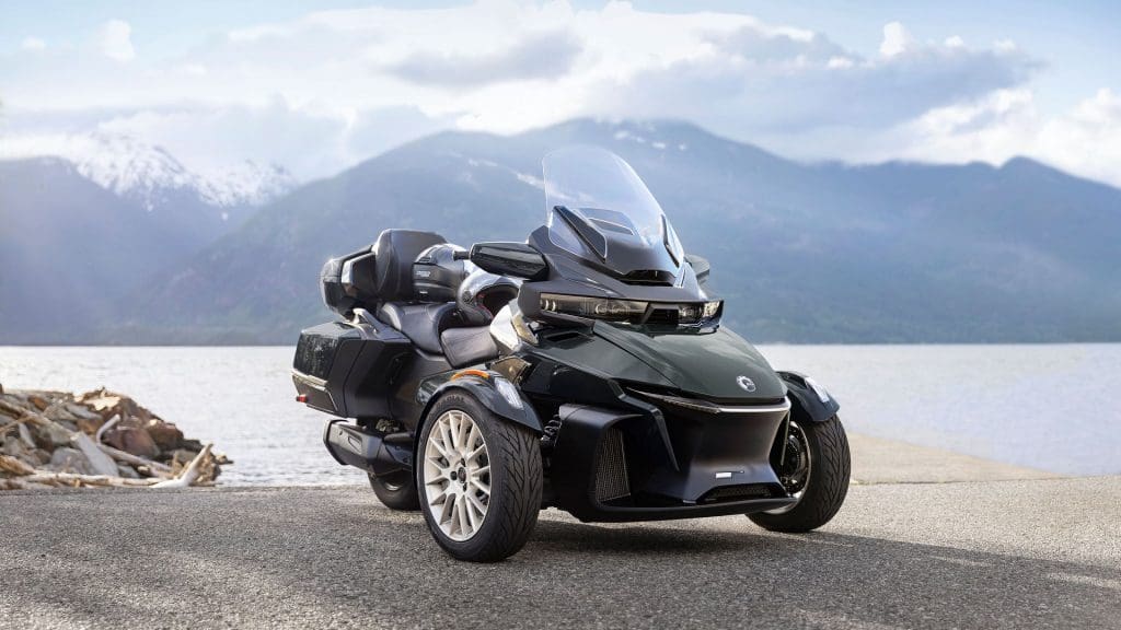 2023 Can-Am Spyder RT Limited / Sea-to-Sky [Specs, Features, Photos]