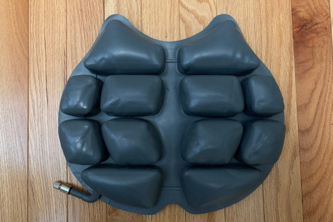 6 Best Airplane Seat Cushions in 2019 [Reviews & Buyer's Guide]