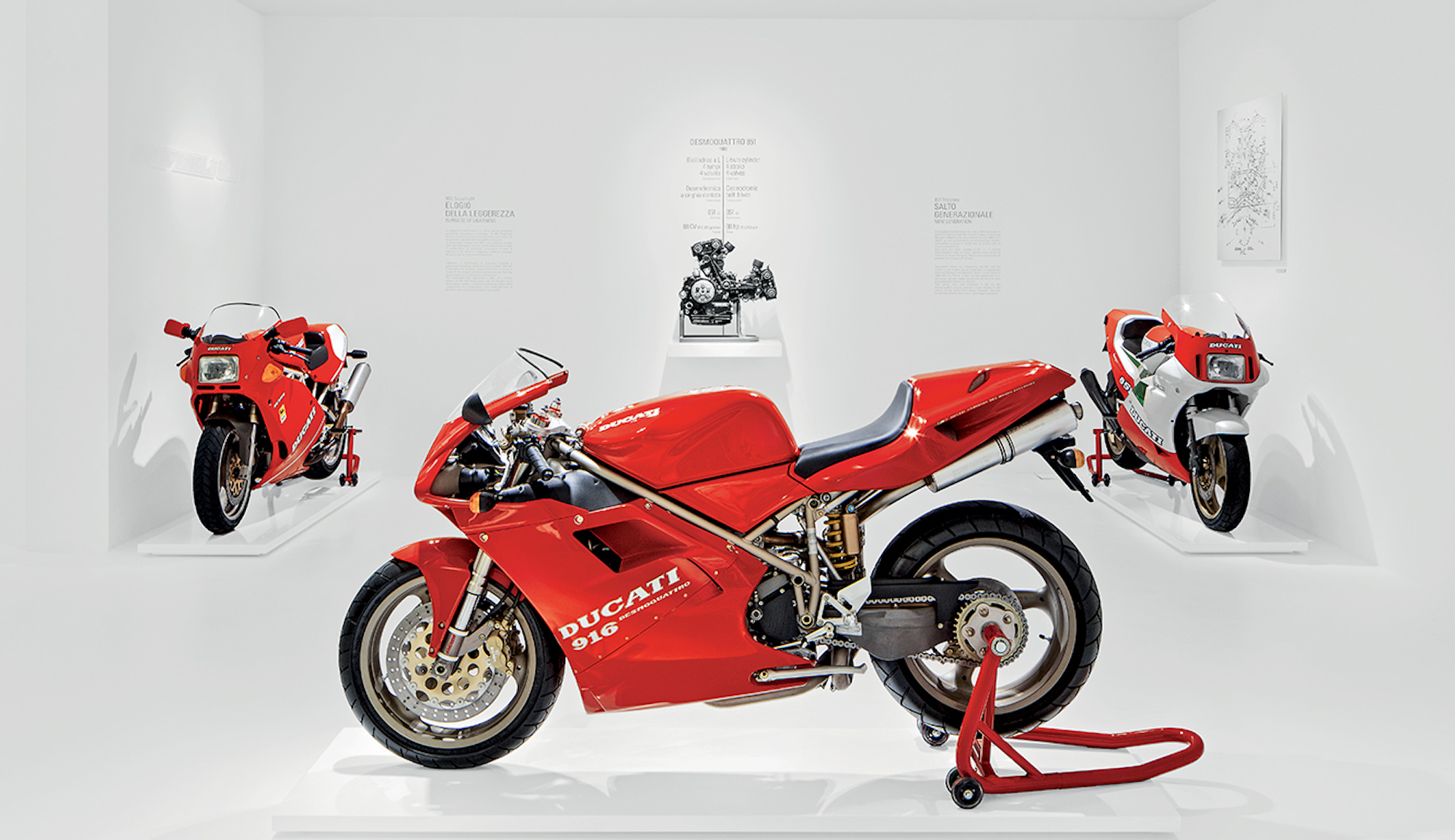 2024 Ducati Panigale V4 SP2 30th Anniversario 916 Review