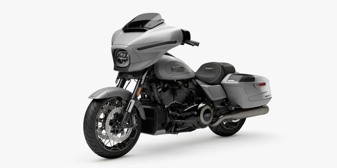 Recall: Harley-Davidson's 2023 Street Glide CVO is Difficult to Control  past 100mph - webBikeWorld