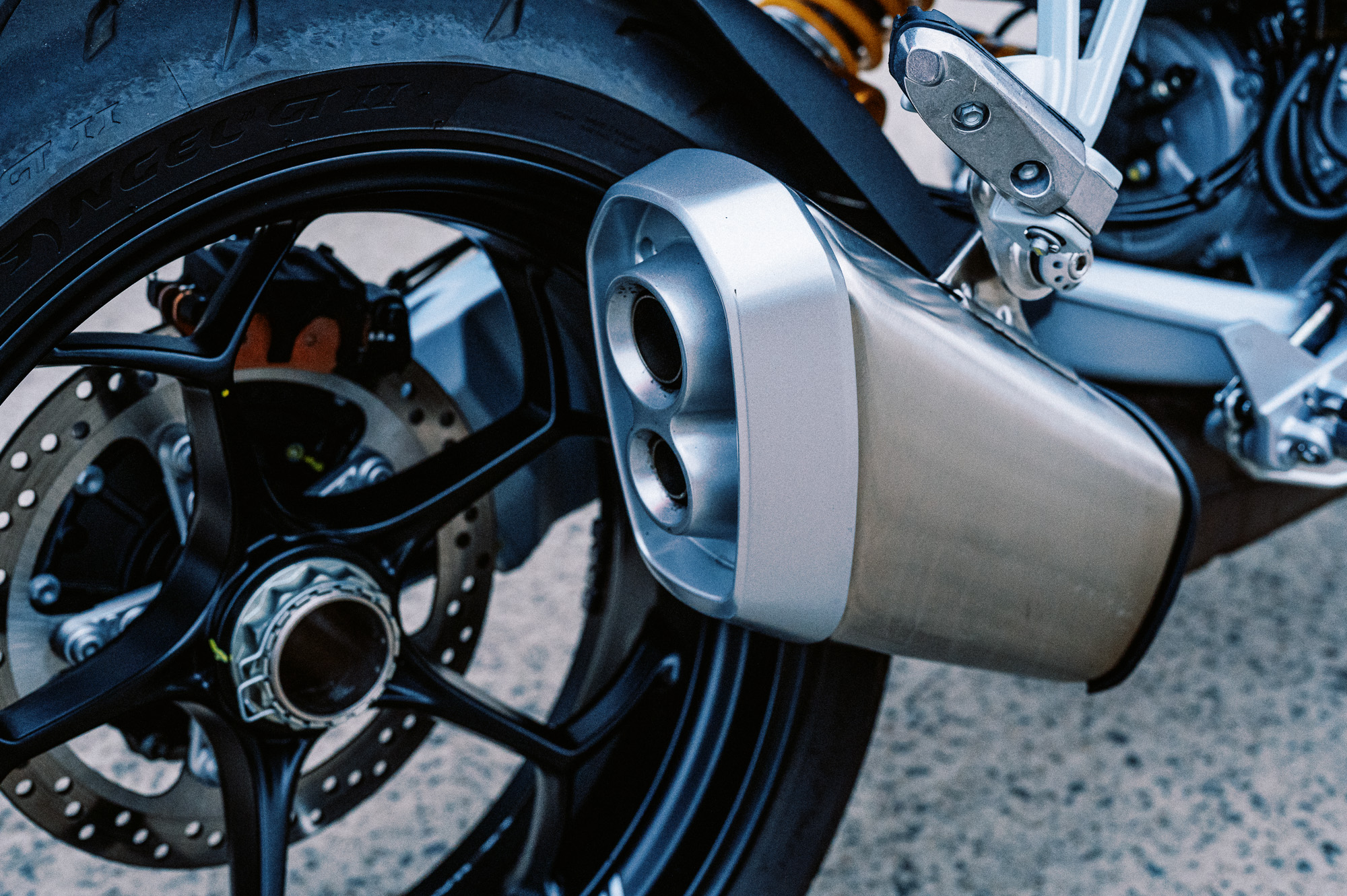 2023 Moto Guzzi V100 Mandello S Review [16 Fast Facts]