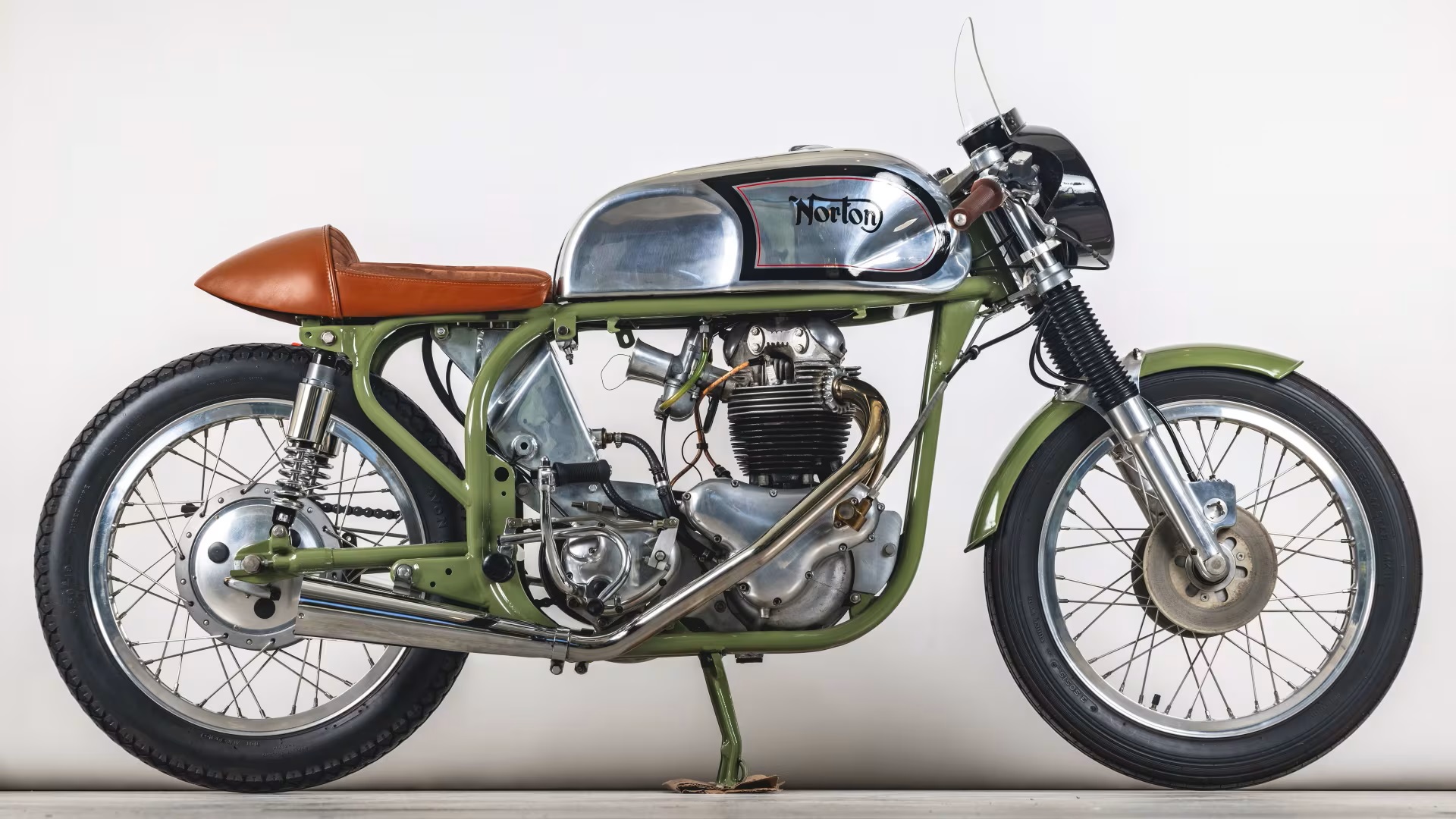 Norton atlas cafe deals racer