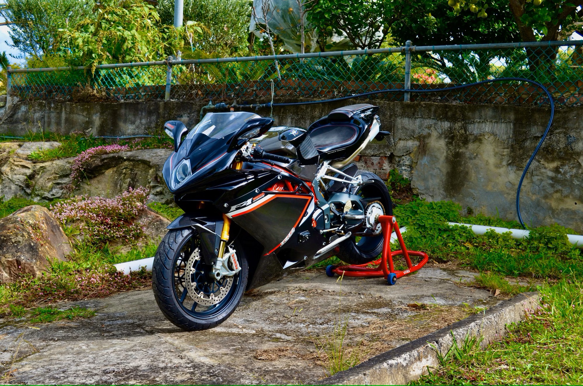 MV Agusta Brutale 1000 RR Assen - Italian Motorcycles