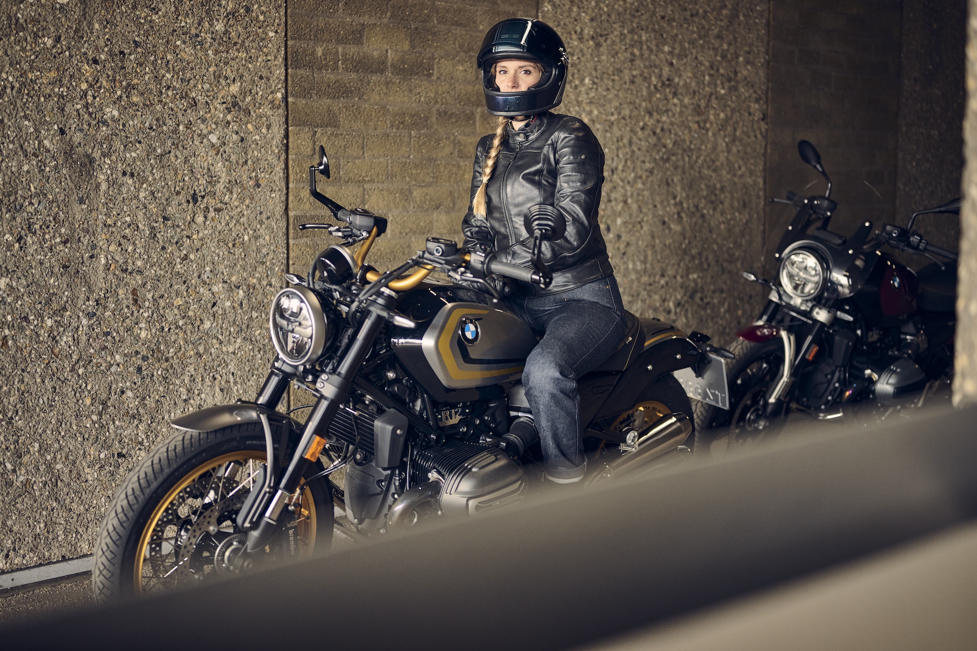 BMW’s 2024 R 12 / nineT Duo is Coming to America - webBikeWorld