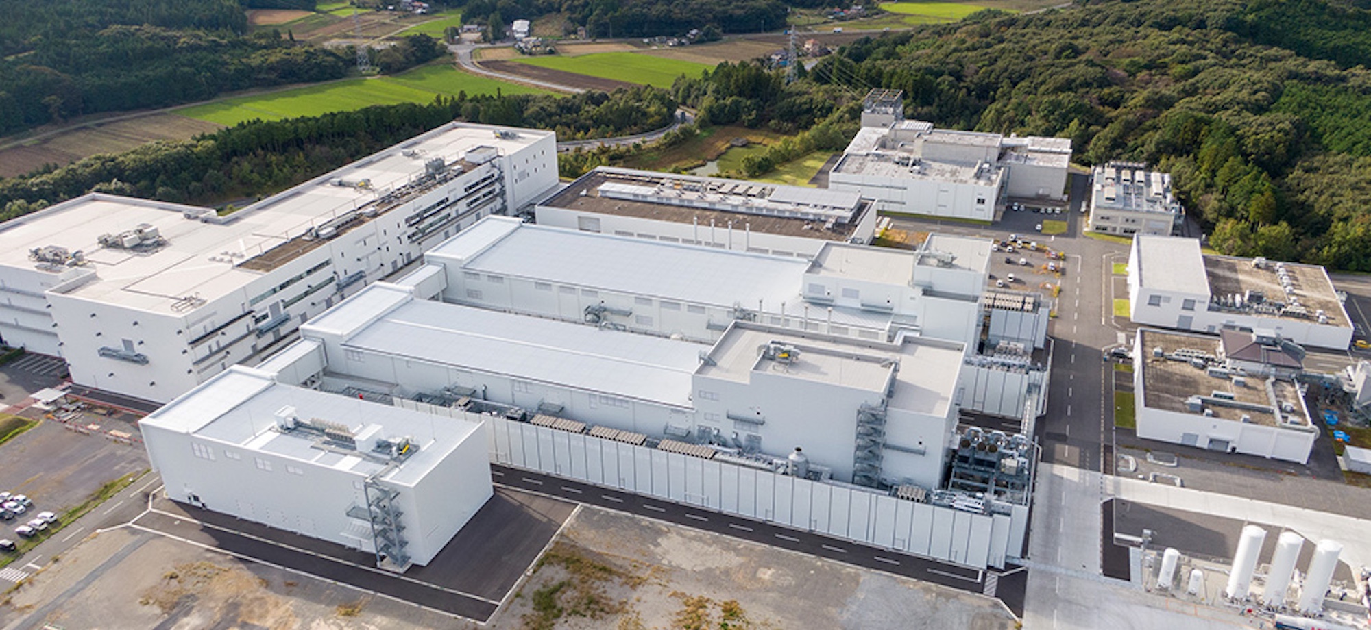 A view of the new 295,000sq-ft building that Honda's built for solid-state batteries.